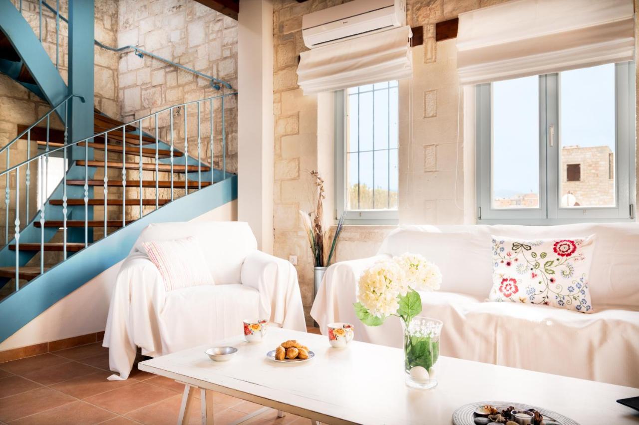 Beachfront Villa Turquoise With Private Pool, Bbq And Ping Pong Table Chania  Exteriör bild