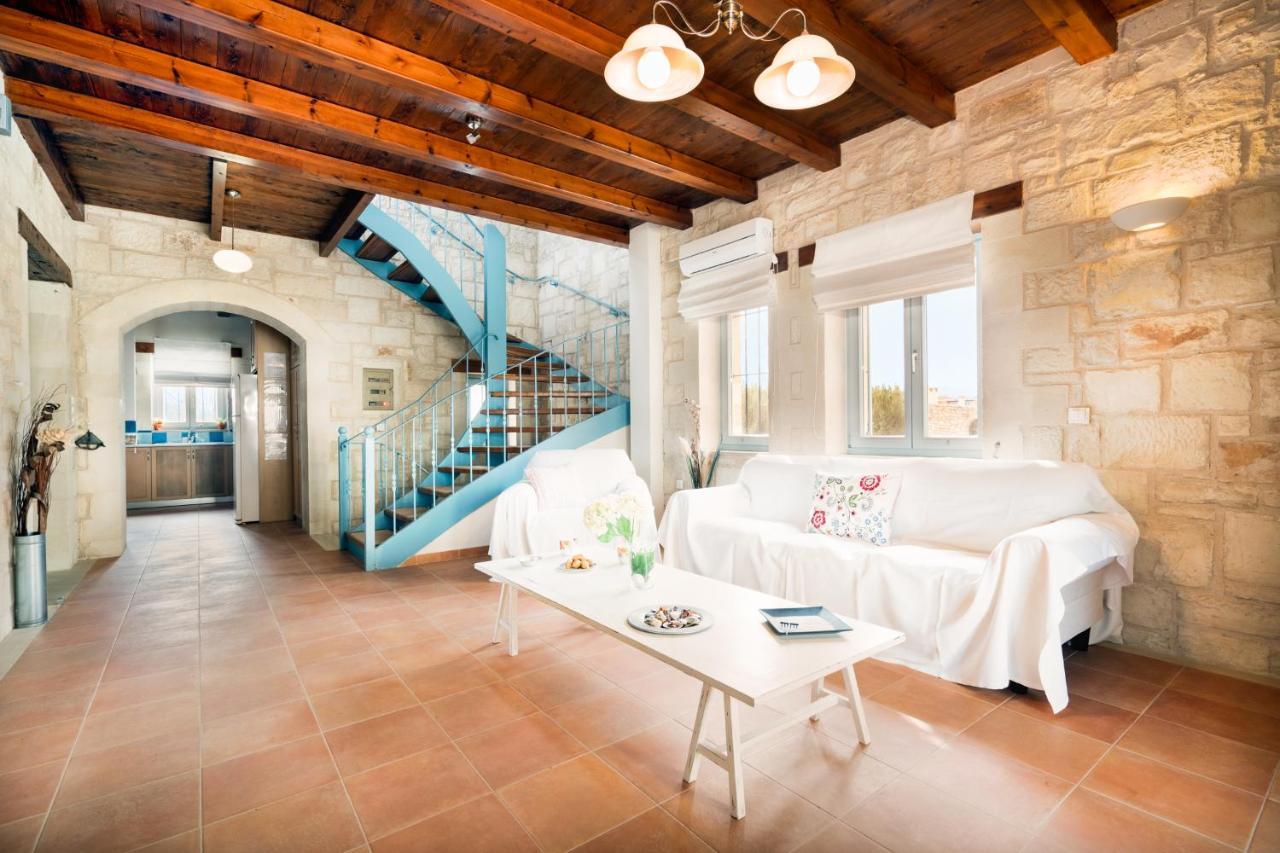Beachfront Villa Turquoise With Private Pool, Bbq And Ping Pong Table Chania  Exteriör bild