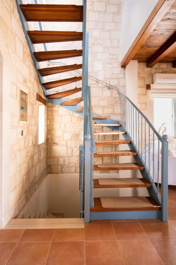 Beachfront Villa Turquoise With Private Pool, Bbq And Ping Pong Table Chania  Exteriör bild